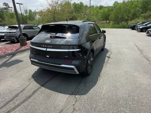 Certified 2025 Hyundai Ioniq 5 SEL image 5