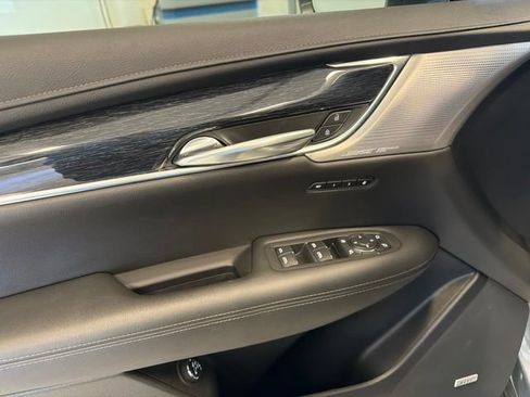 Used 2020 Cadillac XT5 Premium Luxury AWD/4WD image 36