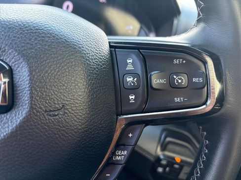 Used 2024 RAM 2500 Limited image 20