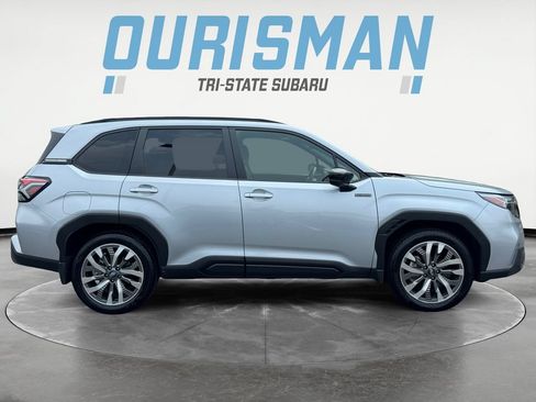 Used 2025 Subaru Forester Touring w/ Touring Package AWD/4WD image 7