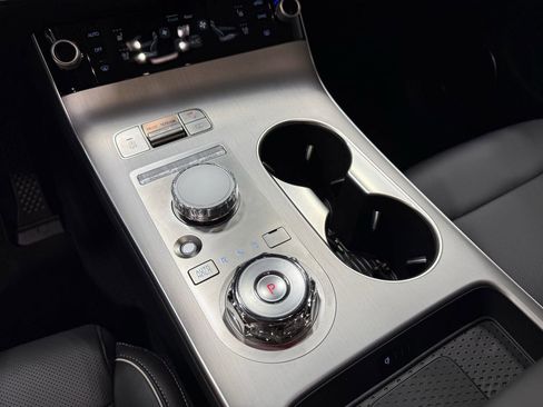 Used 2026 Genesis GV70 2.5T Advanced image 12