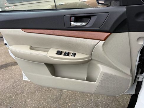 Used 2013 Subaru Outback 2.5i Limited image 20