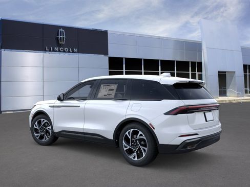 New 2026 Lincoln Nautilus Premier w/ Equipment Group 102A AWD/4WD image 4