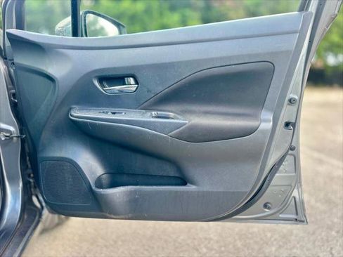 Used 2021 Nissan Versa SV image 19