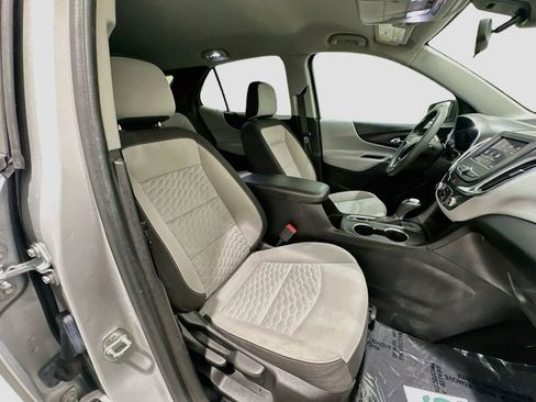 Certified 2020 Chevrolet Equinox LS FWD image 26