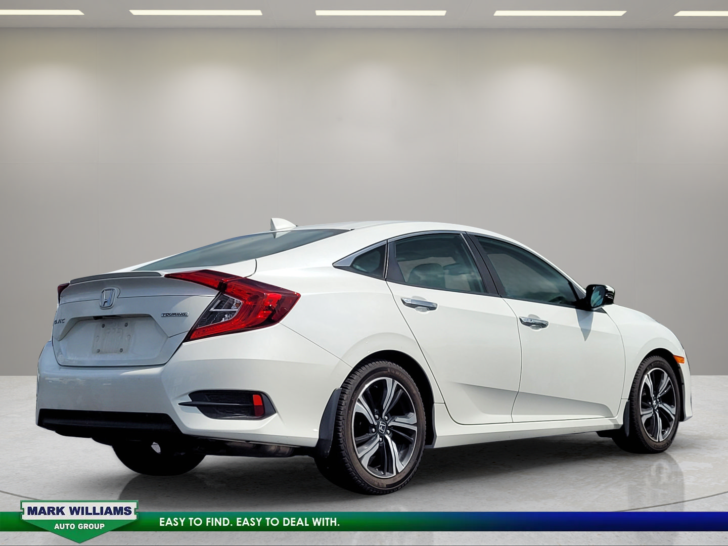 Used 2016 Honda Civic Touring image 4