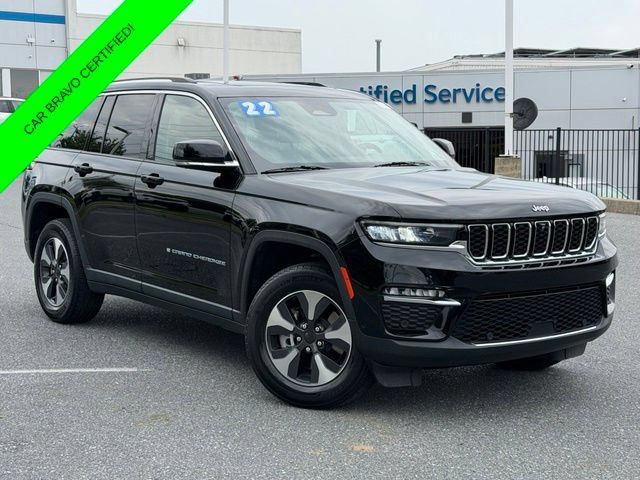 Used 2022 Jeep Grand Cherokee Limited 4xe w/ Luxury Tech Group II AWD/4WD image 1