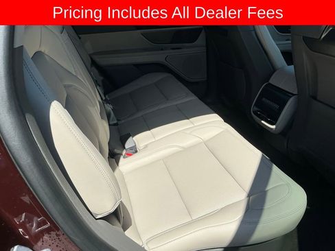Used 2024 Lincoln Nautilus Premier AWD/4WD image 20