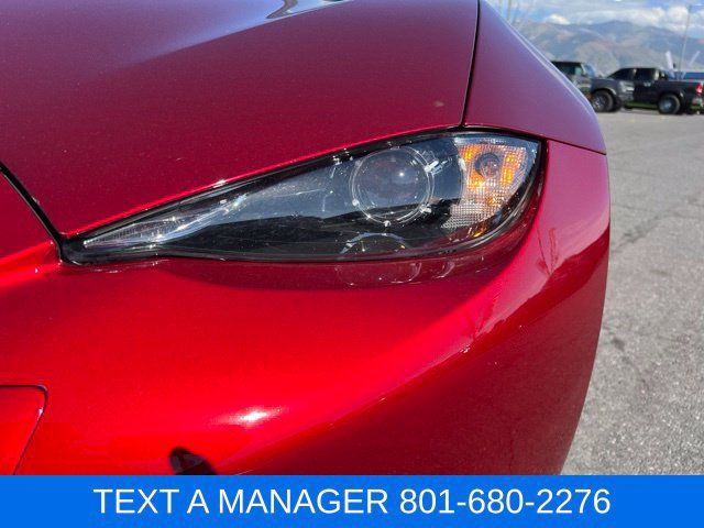 Used 2023 MAZDA MX-5 Miata Grand Touring RWD image 11