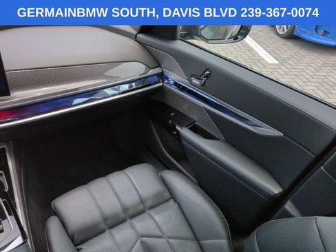 Used 2023 BMW 740i RWD image 18