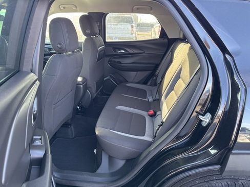 Used 2025 Chevrolet TrailBlazer LT image 14