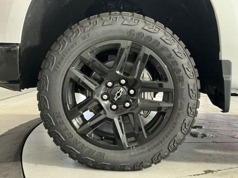 New 2026 Chevrolet Silverado 1500 Custom Trail Boss AWD/4WD image 13