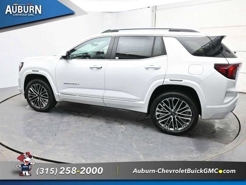 New 2026 GMC Terrain Denali w/ LPO, Floor Liner Package image 15