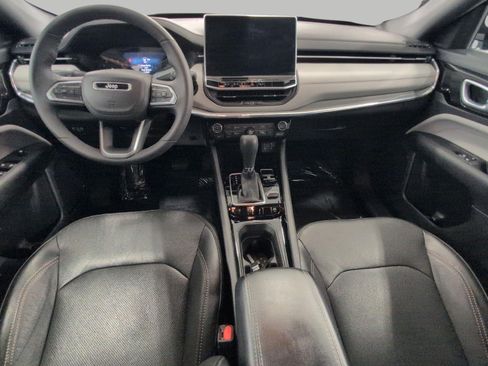 Used 2023 Jeep Compass Limited AWD/4WD image 6