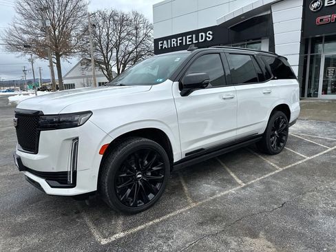 Certified 2022 Cadillac Escalade Sport w/ Touring Package image 2