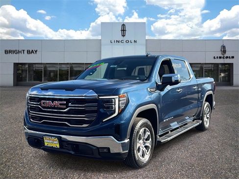 Used 2022 GMC Sierra 1500 SLT image 3