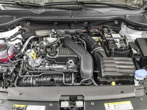 New 2026 Volkswagen Taos SE image 47