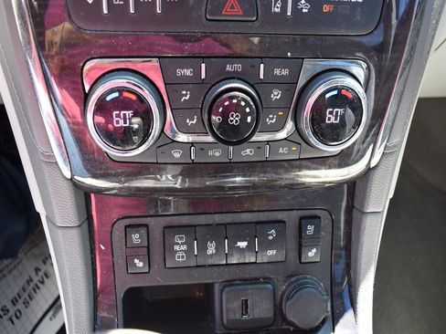 Used 2015 Buick Enclave Premium w/ Experience Buick Package image 18