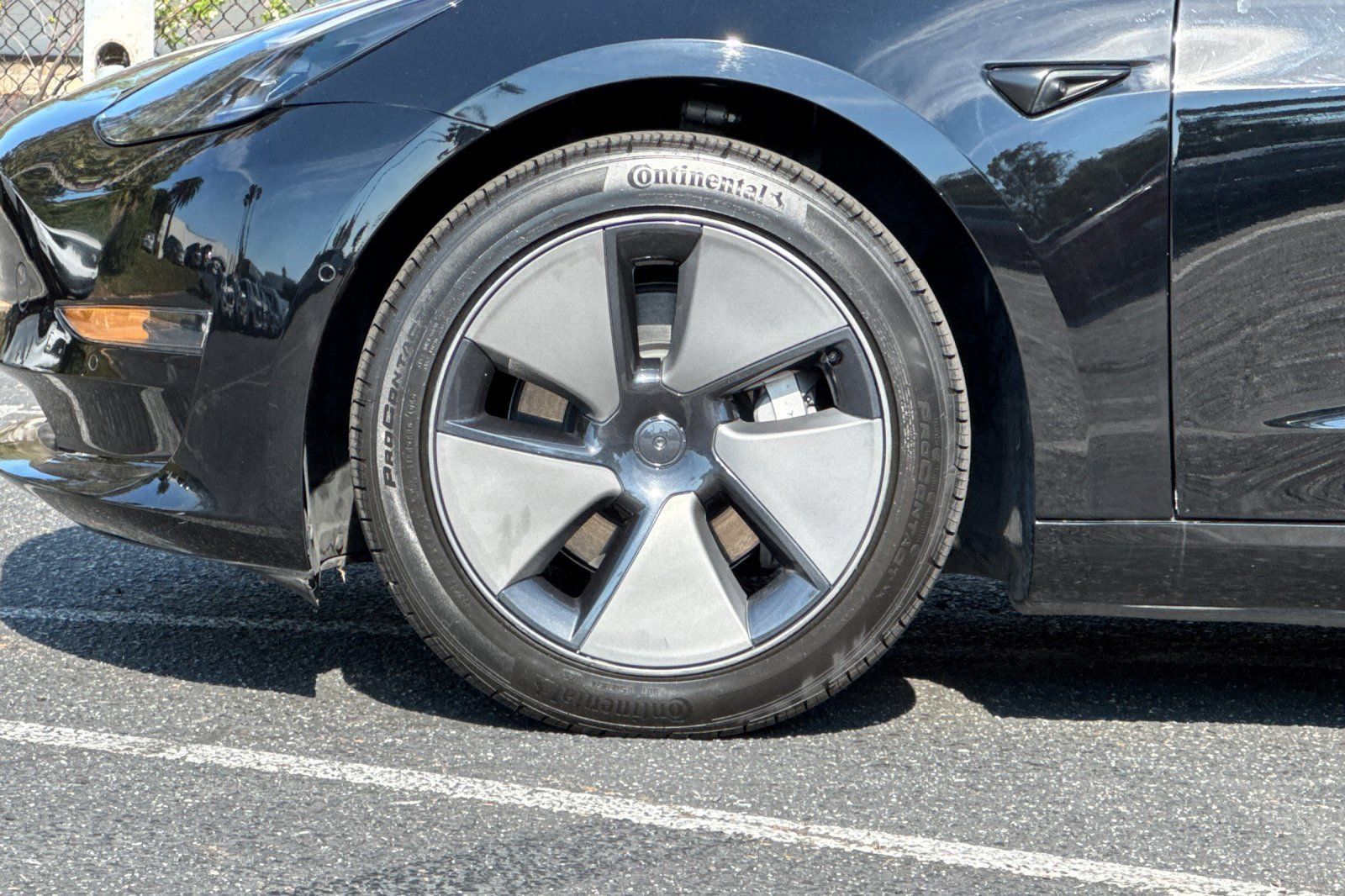 Used 2022 Tesla Model 3 Long Range AWD/4WD image 25