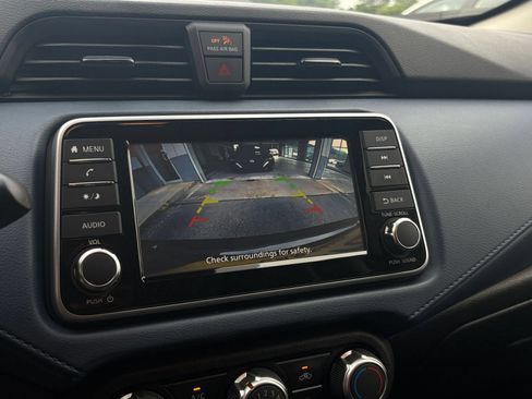 Used 2025 Nissan Versa SV FWD image 22