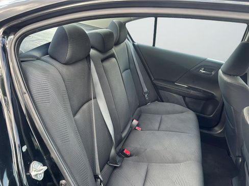 Used 2017 Honda Accord LX image 19