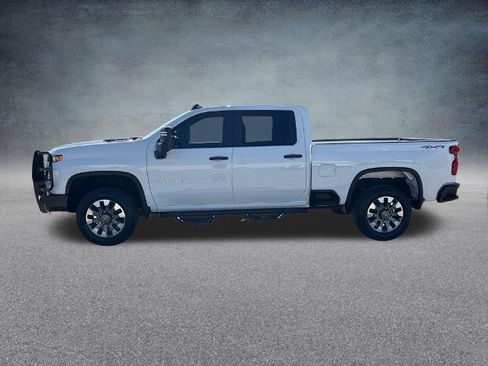 Used 2024 Chevrolet Silverado 2500 Custom w/ Custom Value Package AWD/4WD image 2