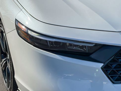 Used 2024 Honda Accord Sport image 7