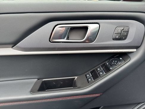 New 2026 Ford Explorer ST-Line w/ ST-Line Street Pack AWD/4WD image 22