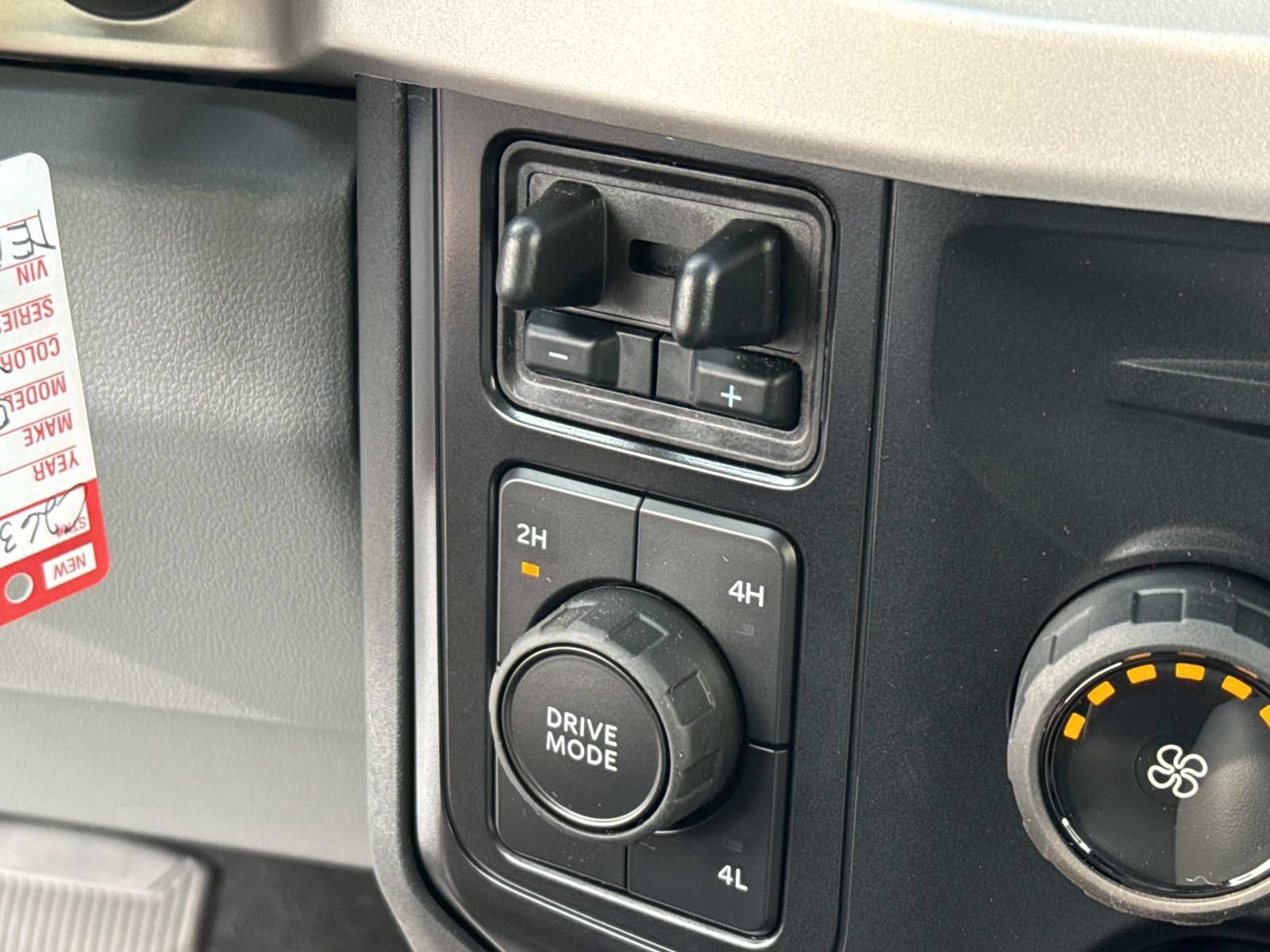New 2026 Ford F550 4x4 SuperCab Super Duty image 17