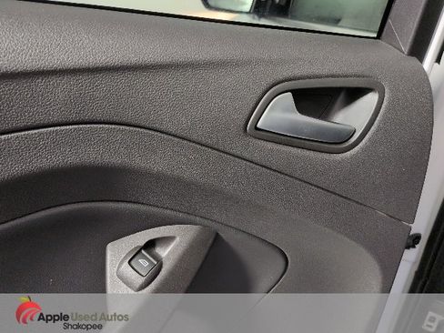 Used 2018 Ford Escape SE image 27