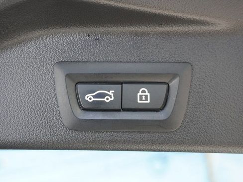 Used 2023 BMW X5 xDrive40i w/ Executive Package image 28