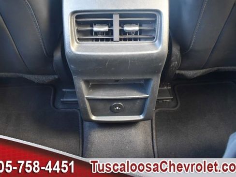 Used 2024 Ford Edge SEL image 23