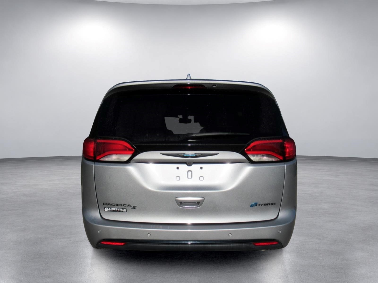 Used 2019 Chrysler Pacifica Touring-L w/ S Appearance Package FWD image 6