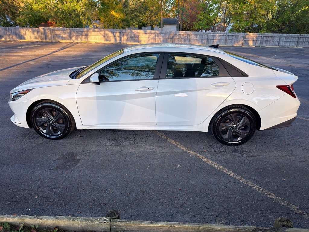Used 2021 Hyundai Elantra SEL FWD image 12