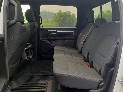 Used 2021 RAM 1500 Big Horn AWD/4WD image 37