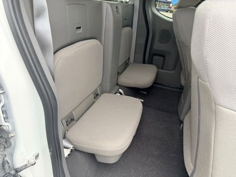 Used 2019 Nissan Frontier S image 25