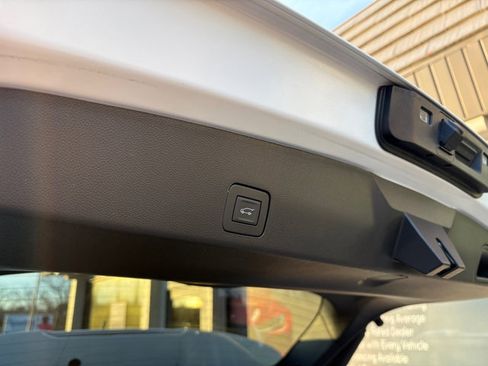 Used 2023 Buick Encore GX Select image 36