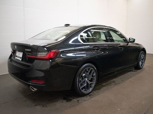 New 2026 BMW 330i xDrive Sedan w/ Convenience Package image 4