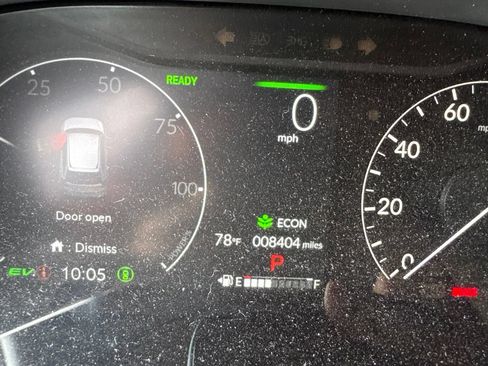 Used 2025 Honda CR-V Sport Touring image 4