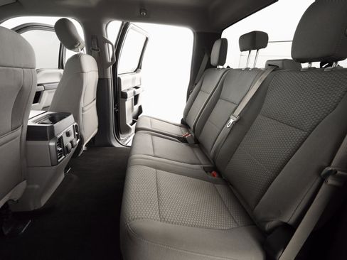 Used 2017 Ford F250 XLT w/ Snow Plow Prep Package image 25