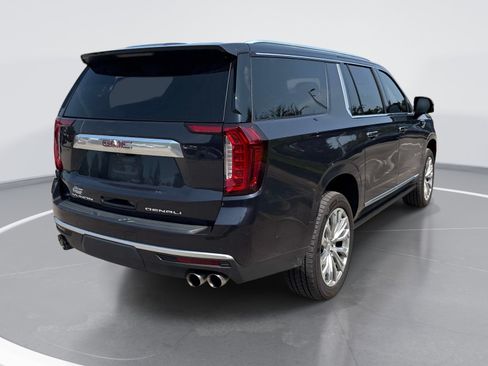 Used 2024 GMC Yukon XL Denali w/ Advanced Technology Package AWD/4WD image 8
