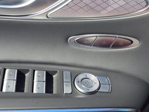 New 2026 Genesis GV70 2.5T Select AWD/4WD image 17