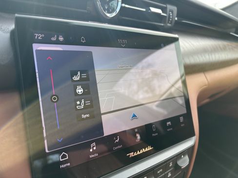 Used 2022 Maserati Quattroporte Modena Q4 image 34