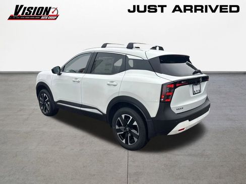 New 2026 Nissan Kicks SV w/ Cold Weather Package image 7