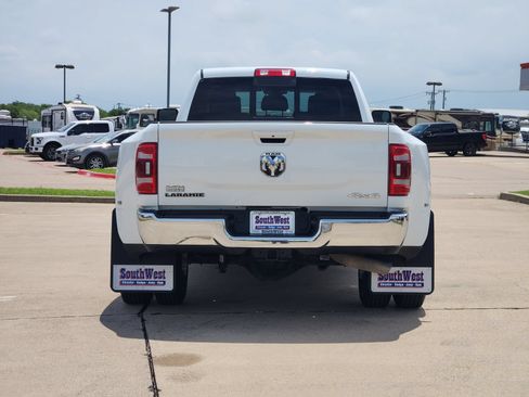 Used 2024 RAM 3500 Laramie w/ Chrome Bumper Package AWD/4WD image 8