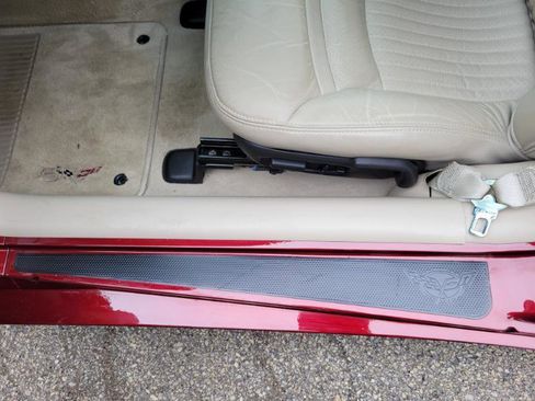 Used 2003 Chevrolet Corvette Coupe w/ Preferred Equipment Group image 51