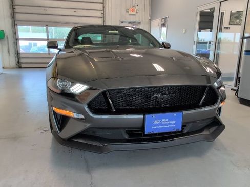 Used 2018 Ford Mustang GT Premium w/ GT Performance Package RWD image 37