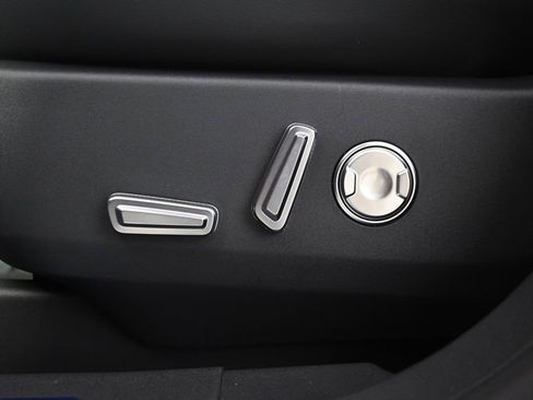 New 2026 Lincoln Nautilus Reserve w/ Jet Appearance Package image 14