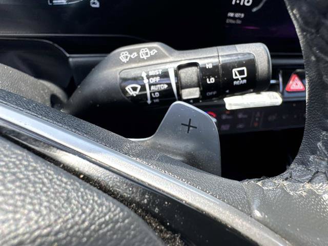 Used 2023 Kia Niro EX w/ EX Cold Weather Package FWD image 34