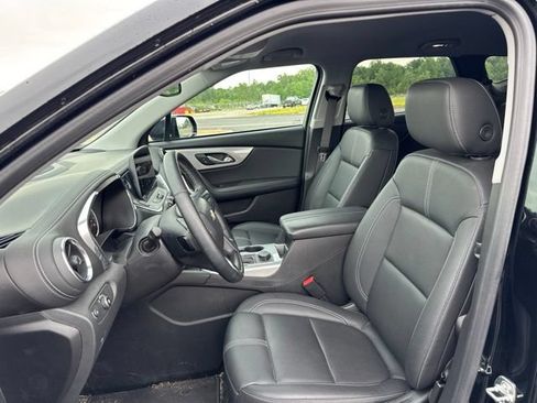 Used 2024 Chevrolet Blazer LT FWD image 7